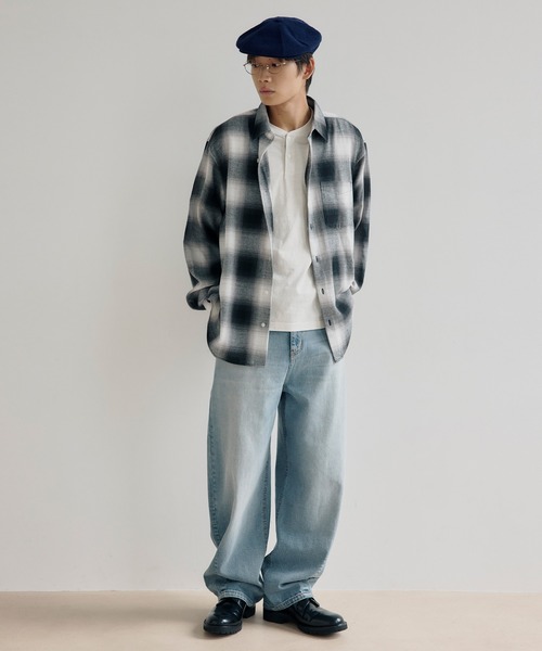 DAWNCE(ダウンス)の「【AKI・三嶋ひな 着用】オンブレチェックシャツ(シャツ/ブラウス・メンズ・レッド/ブラック・M/L)」の4枚目の写真
