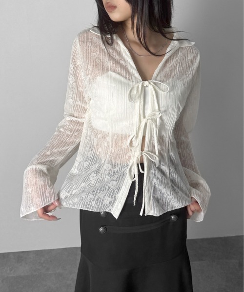 LVEU.(ラブユ.)の「【LVEU.】フロントリボンシアーシャツ / トップス シャツ リボン シアー シースルー レース ストレッチ ベルスリーブ ブラック ホワイト ZOZOTOWN限定(シャツ/ブラウス・レディース・ブラック/ホワイト・FREE)」の2枚目の写真