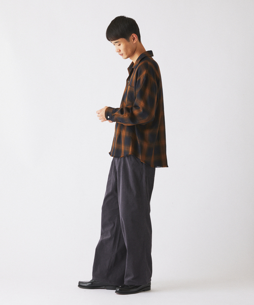 JOURNAL STANDARD relume（ジャーナルスタンダード　レリューム）の「テック ”SOLOTEX(R)” コーデュロイ ワイドイージー スラックス（その他パンツ・メンズ・チャコールグレー/ブラック/ブラウン/ベージュ系その他/ダークブルー・MEDIUM/LARGE）」の14枚目の写真