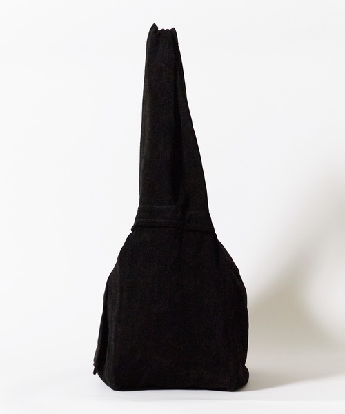 SEVEN BY SEVEN(セブンバイセブン)の「SEVEN BY SEVEN/セブン バイ セブン LEATHER SHOULDER BAG 本革 レザー スウェード スプリットレザー シーズンレス ショルダーバック 大容量 2026秋服(ショルダーバッグ・メンズ・ブラック/ネイビー・FREE)」の5枚目の写真