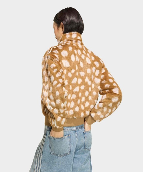 adidas(アディダス)の「【adidas/アディダス】ANIMAL PRINT FIREBIRD JACKET/アニマルジャケット/アニマル柄/ボア/アウター/ジャケット(ブルゾン・レディース・ブラウン・フリー)」の5枚目の写真