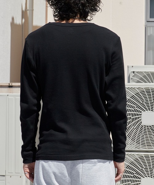 HANES(ヘインズ)の「Hanes/ヘインズ THERMALCREWNECK LS Tシャツ ワッフル ロンT ロングスリーブ サーマルT メンズ レディース 2026年秋冬 秋服 冬服(Tシャツ/カットソー・メンズ・ホワイト/ブラック/グレー・S/M/L/XL)」の4枚目の写真