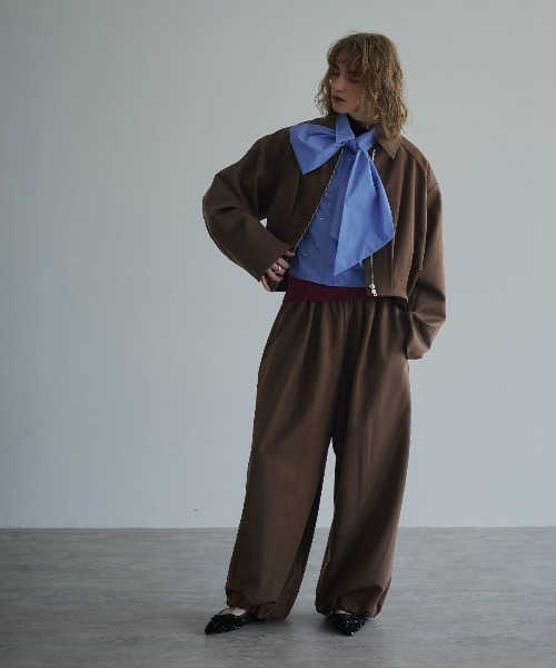 W:Huku(フーク)の「【W:Huku / リンクルフリーツイル】イージーバルーンパンツ / Wrinkle-Free Twill Easy Balloon Pants(スラックス・レディース・ブラック/ブラウン/チャコール・FREE)」の7枚目の写真