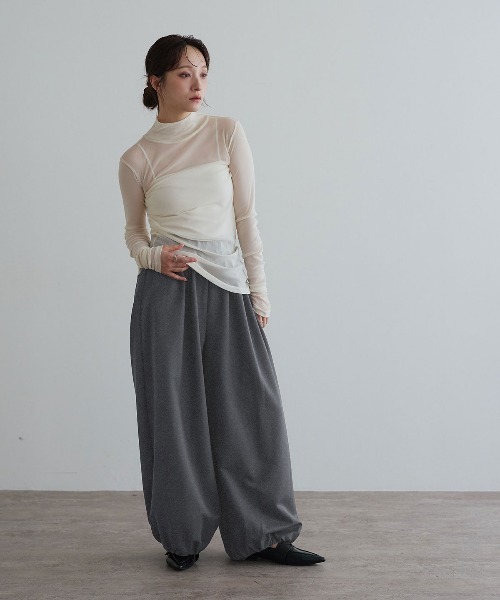 W:Huku(フーク)の「【W:Huku / リンクルフリーツイル】イージーバルーンパンツ / Wrinkle-Free Twill Easy Balloon Pants(スラックス・レディース・ブラック/ブラウン/チャコール・FREE)」の8枚目の写真