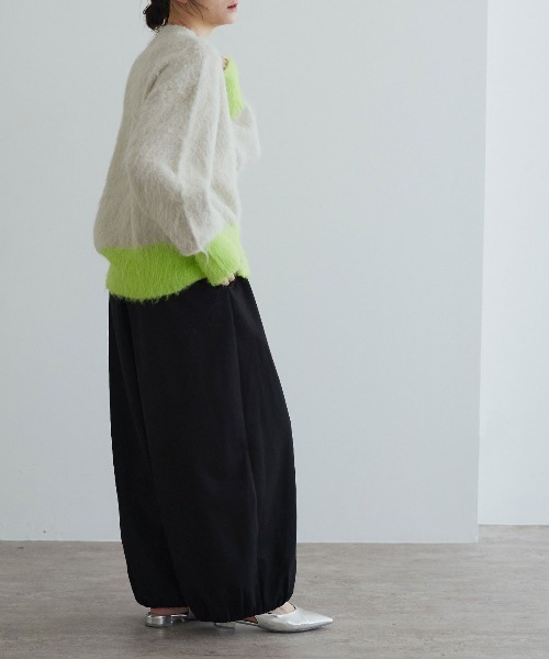 W:Huku(フーク)の「【W:Huku / リンクルフリーツイル】イージーバルーンパンツ / Wrinkle-Free Twill Easy Balloon Pants(スラックス・レディース・ブラック/ブラウン/チャコール・FREE)」の11枚目の写真