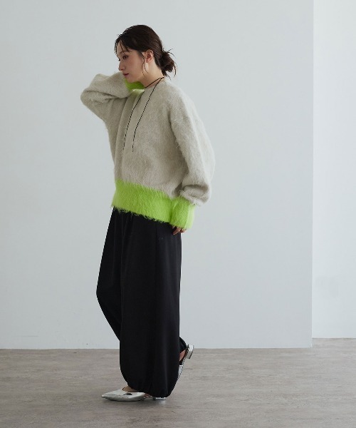 W:Huku(フーク)の「【W:Huku / リンクルフリーツイル】イージーバルーンパンツ / Wrinkle-Free Twill Easy Balloon Pants(スラックス・レディース・ブラック/ブラウン/チャコール・FREE)」の17枚目の写真