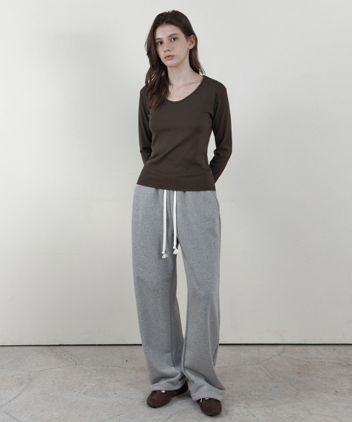 WEDNESDAYOASISFORWOMEN(ウェンズデー オアシス フォー ウーマン)の「ソフトスクープネック長袖Tシャツ_BROWN(WB6TP46)(Tシャツ/カットソー・レディース・ブラウン・FREE)」の3枚目の写真