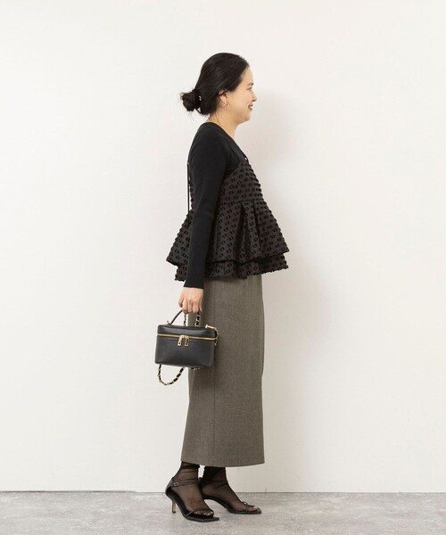 NOLLEY’S Sophi(ノーリーズソフィ)の「ウォッシャブルドットカットジャガードキャミブラウス(キャミソール・レディース・ブラック/オフホワイト・38)」の5枚目の写真