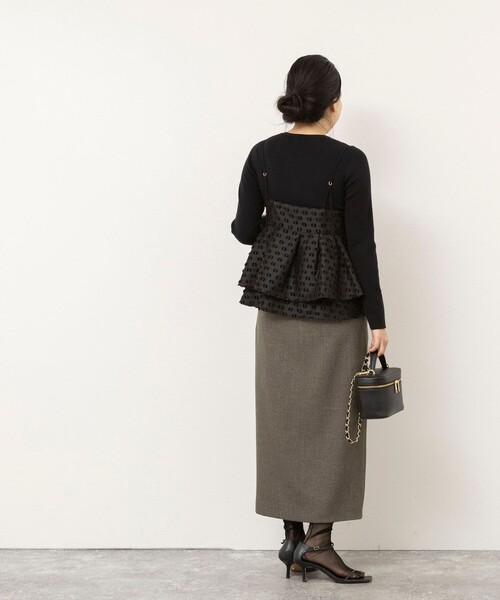 NOLLEY’S Sophi(ノーリーズソフィ)の「ウォッシャブルドットカットジャガードキャミブラウス(キャミソール・レディース・ブラック/オフホワイト・38)」の6枚目の写真