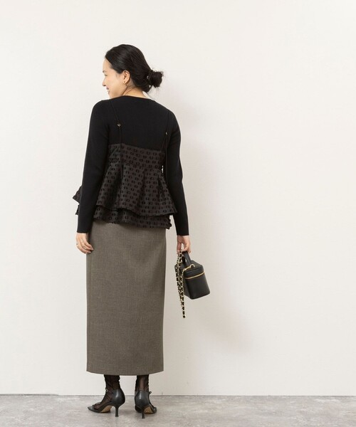 NOLLEY’S Sophi(ノーリーズソフィ)の「ウォッシャブルドットカットジャガードキャミブラウス(キャミソール・レディース・ブラック/オフホワイト・38)」の7枚目の写真