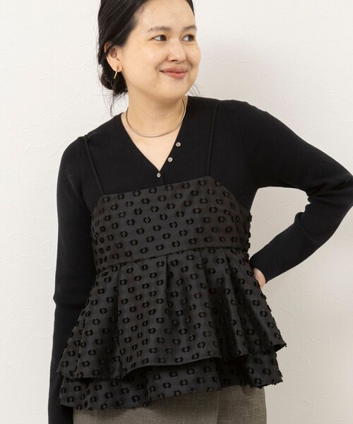 NOLLEY’S Sophi(ノーリーズソフィ)の「ウォッシャブルドットカットジャガードキャミブラウス(キャミソール・レディース・ブラック/オフホワイト・38)」の11枚目の写真