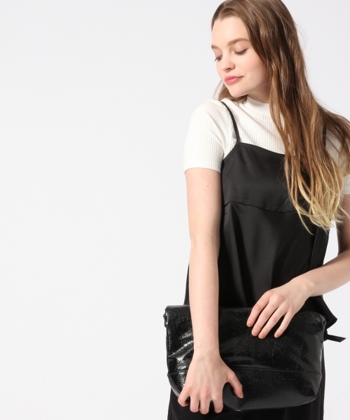 HARE（ハレ）の「メタリック2WAYロールクラッチBAG(HARE)（クラッチバッグ・レディース・ブラック/シルバー・ONE SIZE）」の11枚目の写真