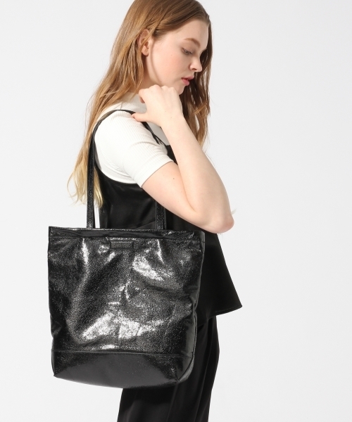 HARE（ハレ）の「メタリック2WAYロールクラッチBAG(HARE)（クラッチバッグ・レディース・ブラック/シルバー・ONE SIZE）」の13枚目の写真