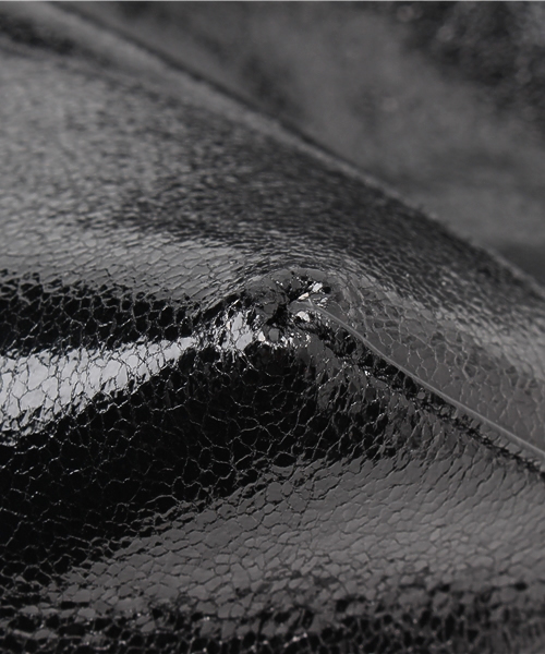 HARE（ハレ）の「メタリック2WAYロールクラッチBAG(HARE)（クラッチバッグ・レディース・ブラック/シルバー・ONE SIZE）」の8枚目の写真