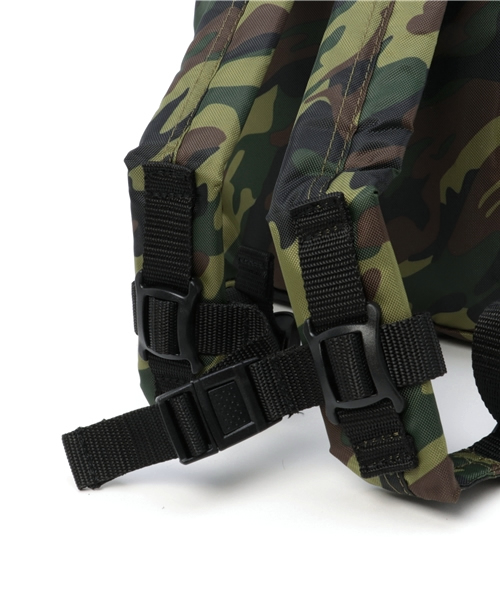 SHIPS(シップス)の「SHIPS KIDS:デイパック S 2016(バックパック/リュック・キッズ・ネイビー/レッド/ダークオリーブ/ライトブルー・ONE SIZE)」の7枚目の写真