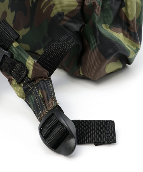 SHIPS(シップス)の「SHIPS KIDS:デイパック S 2016(バックパック/リュック・キッズ・ネイビー/レッド/ダークオリーブ/ライトブルー・ONE SIZE)」の8枚目の写真