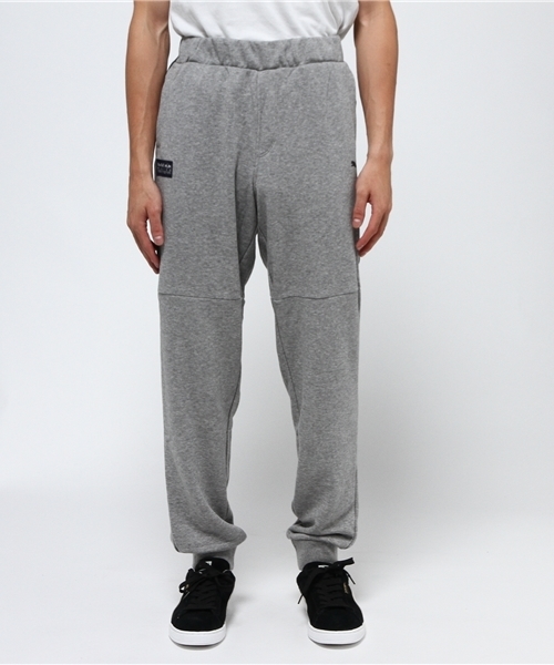 PUMA(プーマ)の「RED BULL RACING スウェットパンツ(その他パンツ・メンズ・ブルー/グレー・LARGE/X-LARGE/MEDIUM/SMALL/X-SMALL)」の10枚目の写真
