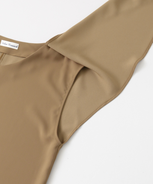 URBAN RESEARCH(アーバンリサーチ)の「UR 前結びドビークロスブラウス(シャツ/ブラウス・レディース・キャメル/ベージュ系その他/ネイビー・FREE)」の12枚目の写真