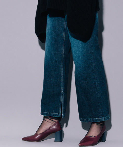 STUDIOUS（ステュディオス）の「インスリットワイドデニム（デニムパンツ・レディース・ブルー/サックスブルー・1/0）」の2枚目の写真