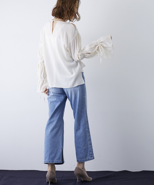 STUDIOUS（ステュディオス）の「インスリットワイドデニム（デニムパンツ・レディース・ブルー/サックスブルー・1/0）」の13枚目の写真