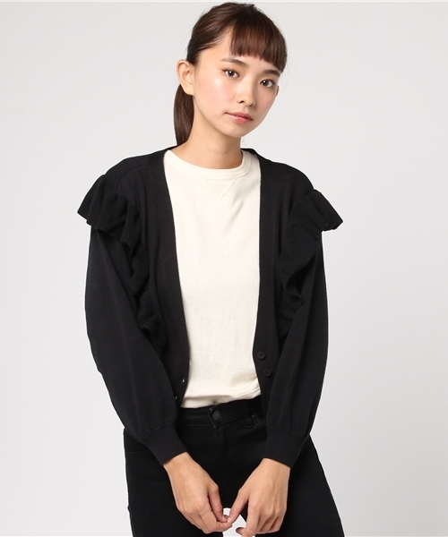 earth music&ecology（アースミュージックアンドエコロジー）の「ラッフルショートニットカーディガン（カーディガン/ボレロ・レディース・ライトグレー/ブラック/バーガンディー/ライトベージュ・FREE）」の2枚目の写真