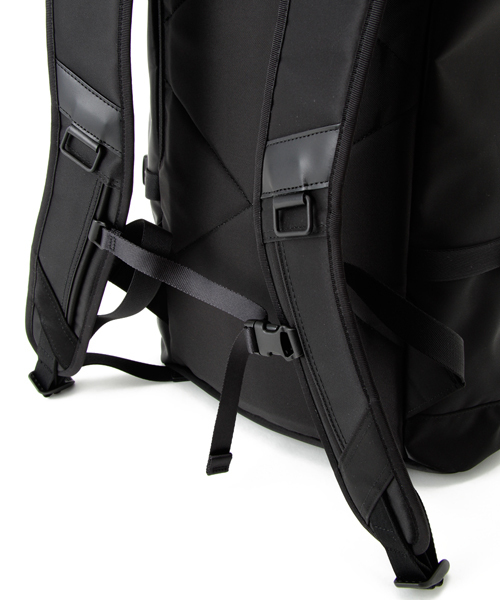PORTER（ポーター）の「PORTER LIFT RUCKSACK <B印 YOSHIDA SELECT>（バックパック/リュック・メンズ・ブラック/カーキ/ネイビー/その他1・ONE SIZE）」の11枚目の写真