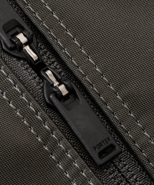 PORTER（ポーター）の「PORTER LIFT RUCKSACK <B印 YOSHIDA SELECT>（バックパック/リュック・メンズ・ブラック/カーキ/ネイビー/その他1・ONE SIZE）」の14枚目の写真