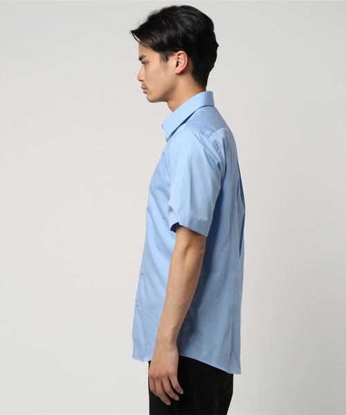 UNITED TOKYO（ユナイテッドトウキョウ）の「モンティブロードレギュラーカラーショートスリーブシャツ（シャツ/ブラウス・メンズ・ベージュ/カーキ/サックスブルー/ブラック/オフホワイト・1/2/4/3）」の6枚目の写真