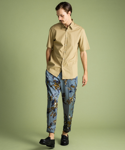 UNITED TOKYO（ユナイテッドトウキョウ）の「モンティブロードレギュラーカラーショートスリーブシャツ（シャツ/ブラウス・メンズ・ベージュ/カーキ/サックスブルー/ブラック/オフホワイト・1/2/4/3）」の16枚目の写真