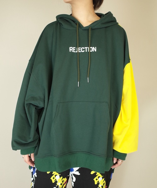 rovtski(ロフトスキー)の「rovtski 【ビッグシルエット】裏毛 プリント BIG PARKA F(パーカー・レディース・ホワイト/ブラック/グリーン・FREE)」の11枚目の写真