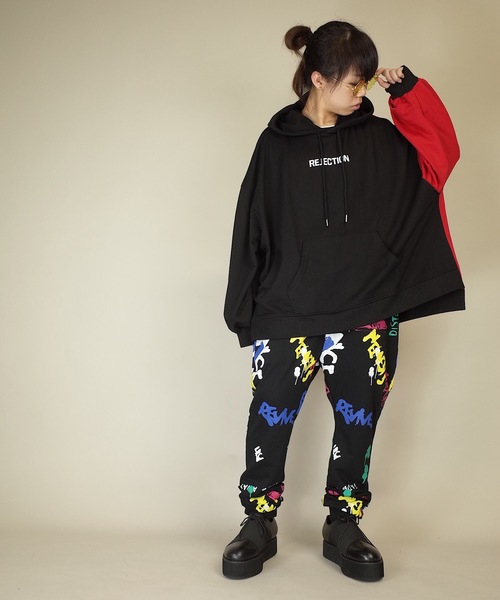 rovtski(ロフトスキー)の「rovtski 【ビッグシルエット】裏毛 プリント BIG PARKA F(パーカー・レディース・ホワイト/ブラック/グリーン・FREE)」の15枚目の写真