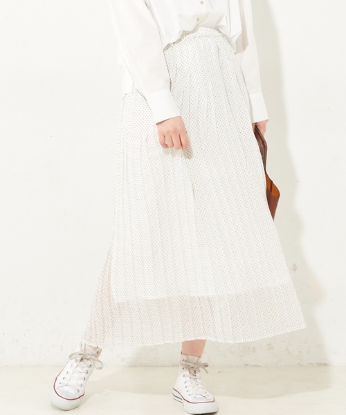 natural couture(ナチュラルクチュール)の「柄アソートロングプリーツスカート(スカート・レディース・ホワイト系その他/ブラック系その他/グリーン系その他/オレンジ系その他/ドット・FREE)」の5枚目の写真