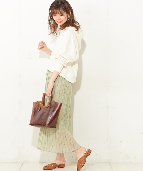 natural couture(ナチュラルクチュール)の「柄アソートロングプリーツスカート(スカート・レディース・ホワイト系その他/ブラック系その他/グリーン系その他/オレンジ系その他/ドット・FREE)」の22枚目の写真