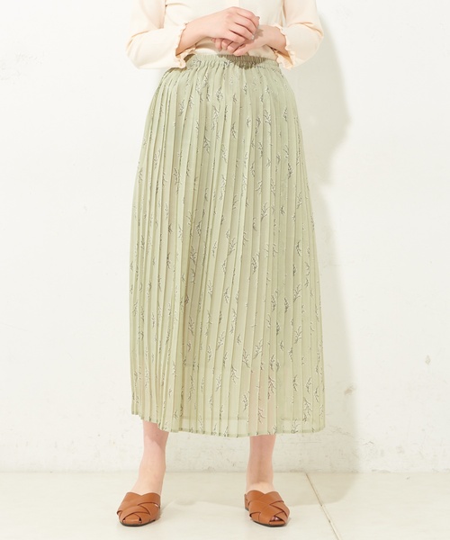 natural couture(ナチュラルクチュール)の「柄アソートロングプリーツスカート(スカート・レディース・ホワイト系その他/ブラック系その他/グリーン系その他/オレンジ系その他/ドット・FREE)」の18枚目の写真