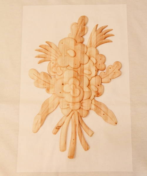 ACME FURNITURE（アクメファニチャー）の「ユニセックス 【Hikaru Narita】NH FLOWER TEE（Tシャツ/カットソー・レディース・ホワイト・SMALL/MEDIUM/LARGE/X-LARGE）」の6枚目の写真