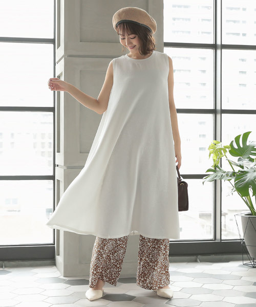 KOBE LETTUCE（コウベレタス）の「サーマル素材ノースリーブカットフレアワンピース（ワンピース・レディース・オフホワイト/ベージュ/ピンク/オレンジ/カーキ/ブラウン/ブラック・FREE）」の2枚目の写真