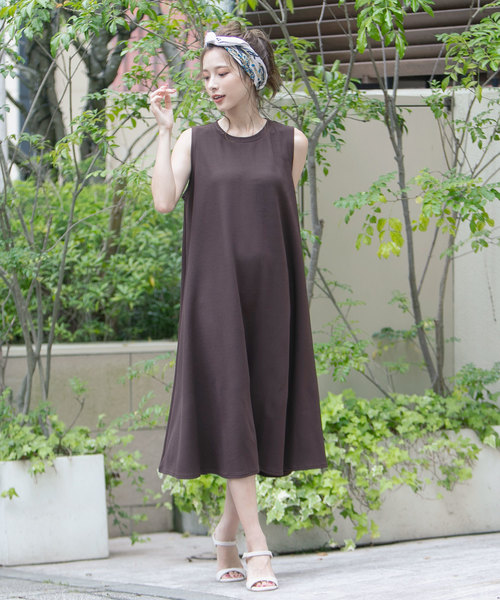 KOBE LETTUCE（コウベレタス）の「サーマル素材ノースリーブカットフレアワンピース（ワンピース・レディース・オフホワイト/ベージュ/ピンク/オレンジ/カーキ/ブラウン/ブラック・FREE）」の19枚目の写真