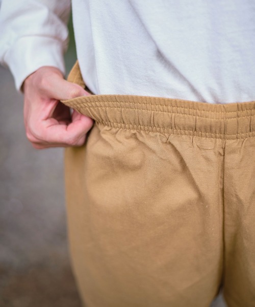 UNIVERSAL OVERALL(ユニバーサルオーバーオール)の「UNIVERSAL OVERALL × JACK & MARIE 【別注】LINEN MIX CHEF SHORTS (ユニバーサルオーバーオール ジャックアンドマリー リネンMIXシェフショーツ)(2colors)(ショーツ サンドベージュ オリーブドラブ)(その他パンツ・メンズ・サンドベージュ/オリーブドラブ・S/M/L)」の19枚目の写真