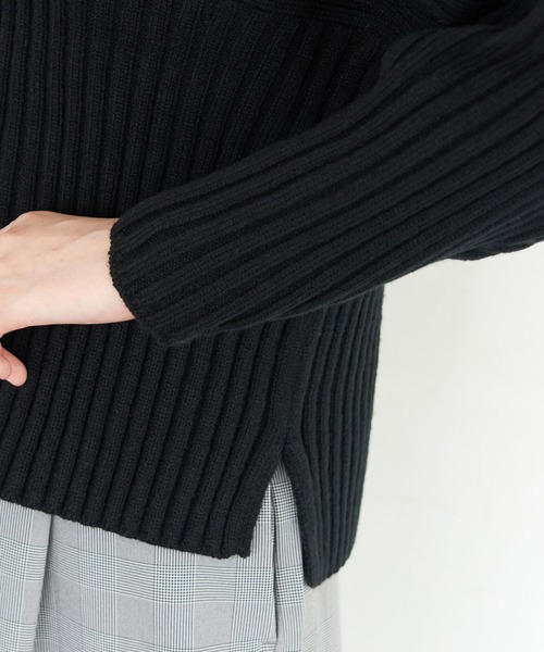 ROPE' PICNIC(ロペピクニック)の「【ドラマ着用】【静電気防止】リブ切替プルオーバー(ニット/セーター・レディース・オリーブ/キナリ/ブルー/ブラック/ピンク系その他2/マスタード/グリーン系その他・40/38)」の17枚目の写真