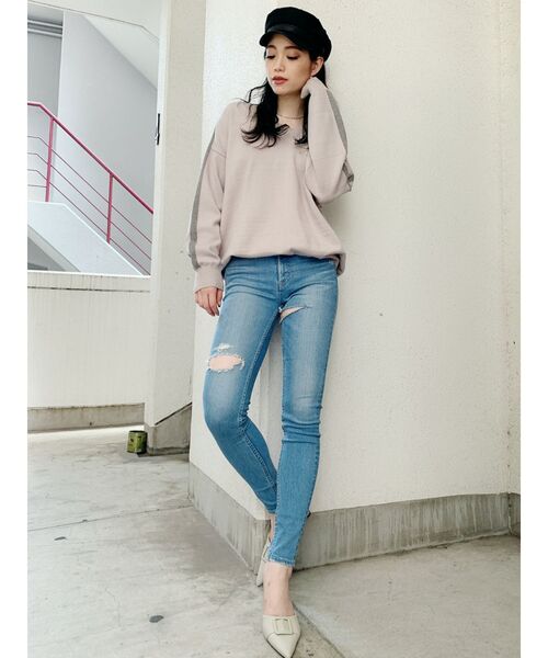 GYDA（ジェイダ）の「2linesVネックニットTOPS（ニット/セーター・レディース・ブラック/ベージュ/オフホワイト/ピンク・FREE）」の6枚目の写真