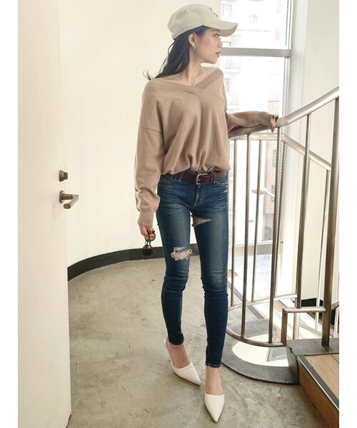 GYDA（ジェイダ）の「2linesVネックニットTOPS（ニット/セーター・レディース・ブラック/ベージュ/オフホワイト/ピンク・FREE）」の22枚目の写真