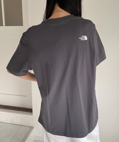 THE NORTH FACE(ザノースフェイス)の「THE NORTH FACE(ザ・ノースフェイス)/COTTON STRETCH S/S R/TEE(Tシャツ/カットソー・レディース・ホワイト/ブラック/ベージュ/チャコール・M/L/XL)」の18枚目の写真