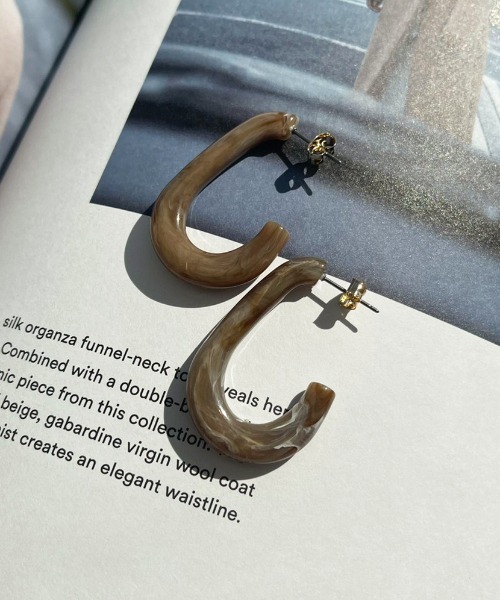 apres jour mignon(アプレジュールミニョン)の「【apresjour mignon×ARIAZ】アソートカラーピアス(ピアス(両耳用)・レディース・ライトブラウン/グレイッシュベージュ/モカ/アイボリー/オフホワイト/ダークブラウン/マスタード/その他・ONESIZE)」の6枚目の写真