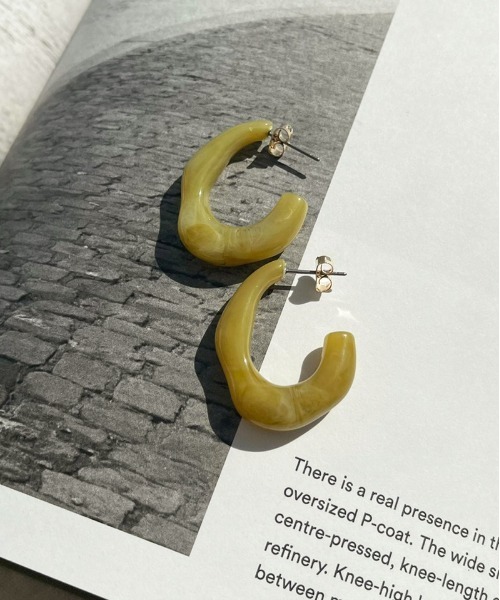 apres jour mignon(アプレジュールミニョン)の「【apresjour mignon×ARIAZ】アソートカラーピアス(ピアス(両耳用)・レディース・ライトブラウン/グレイッシュベージュ/モカ/アイボリー/オフホワイト/ダークブラウン/マスタード/その他・ONESIZE)」の7枚目の写真