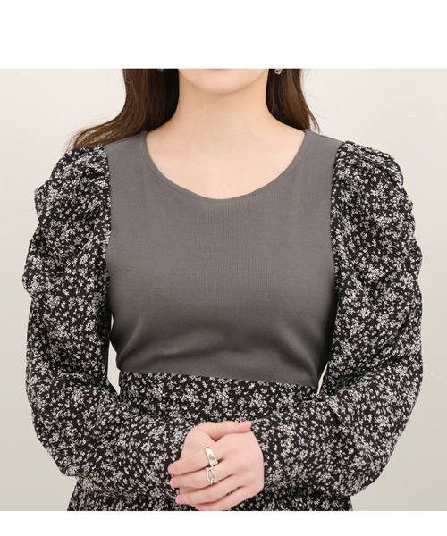 kicuri(キクリ)の「【低身長向けSサイズ】花柄切り替えワンピース(ワンピース・レディース・チャコールグレー・SMALL/X-SMALL)」の3枚目の写真