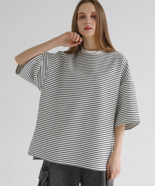 マレ サイドスリットポンチTシャツ ホワイト マレ サイドスリットポンチTシャツ ホワイト LILL tシャツ