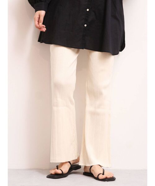 Ungrid（アングリッド）の「【WEB限定】ランダムテレコフレアパンツ（その他パンツ・レディース・アイボリー/ブラック/ローズ/ライトグリーン/ブラウン・FREE）」の8枚目の写真