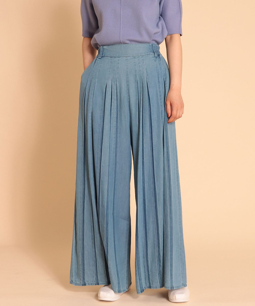 Cepica(セピカ)の「テンセルデニムタックワイドパンツ(デニムパンツ・レディース・サックスブルー・FREE)」の1枚目の写真