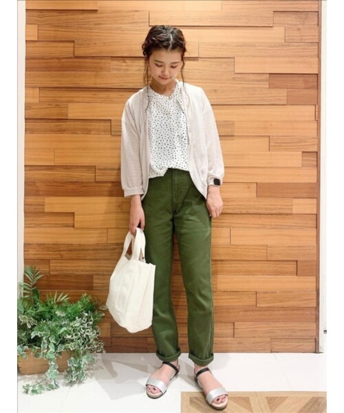 SHOO・LA・RUE(シューラルー)の「◆配色ストラップフラットサンダル(サンダル・レディース・ブラック系3/シルバー系4/ゴールド系4/ベージュ系その他2・25/35/45)」の7枚目の写真