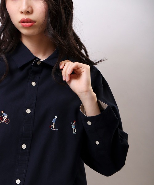 Candy Fantasy(キャンディーファンタジー)の「CANDYFANTASY オックスチェスト刺繍シャツ(シャツ/ブラウス・メンズ・ホワイト/ネイビー・M/L)」の7枚目の写真